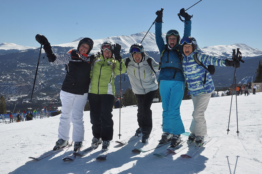 Skiing with friends